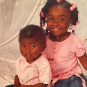 Meet your Posher, Denise